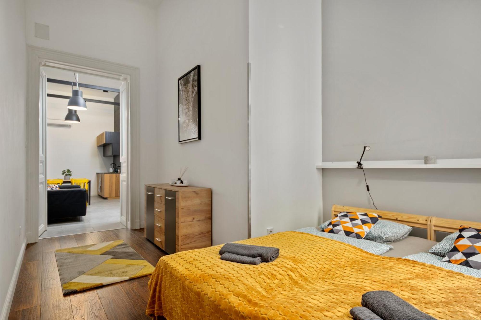 Colourful Apartments In The Party District Budapest Bagian luar foto